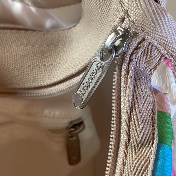 Le Sportsac Striped Logo Pocket Front Belt Bag Rainbow Multicolor Expandable EUC - Picture 7 of 7